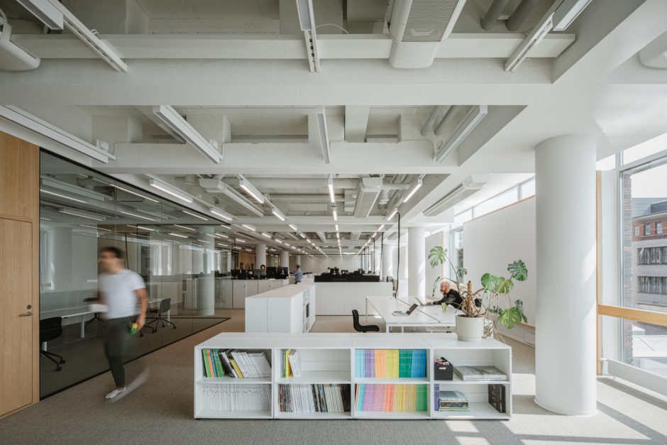 Office refurbishment by Verstas Architects